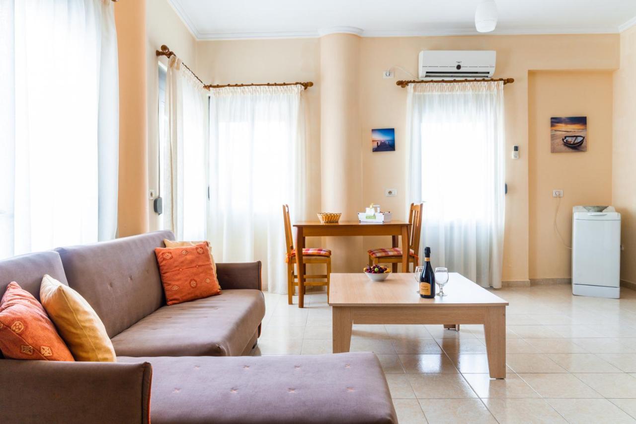 Work-Friendly Central Apartments, Саранде Екстериор снимка