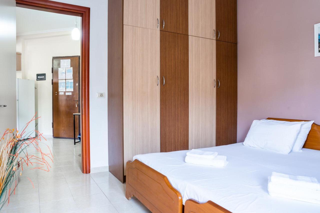 Work-Friendly Central Apartments, Саранде Екстериор снимка